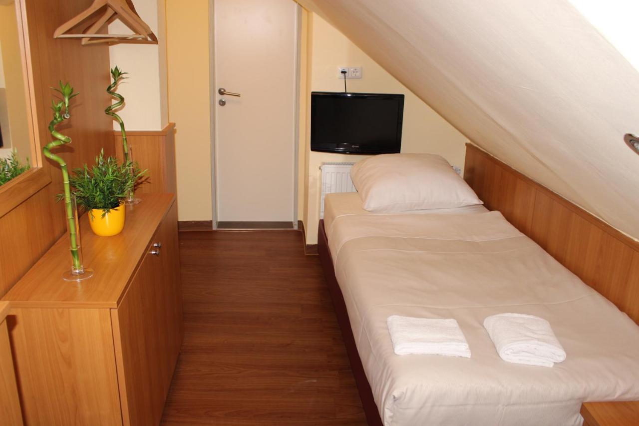 Altan Hotel Hamburg Zewnętrze zdjęcie