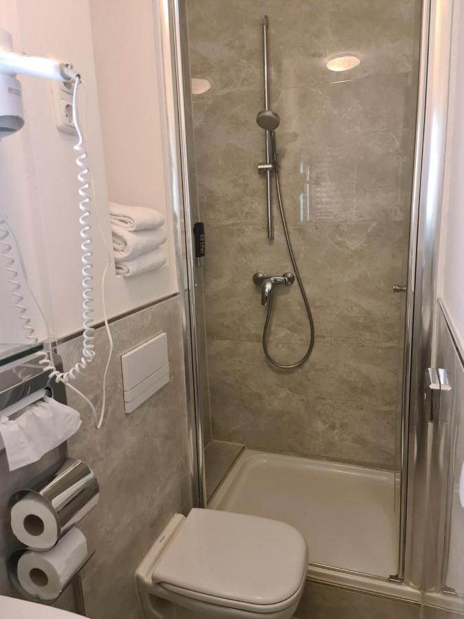 Altan Hotel Hamburg Zewnętrze zdjęcie